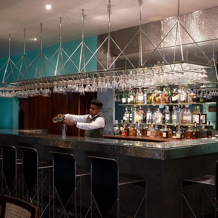 The Blue Water - Geoffrey Bawa Heritage - City Resort Hotel Wadduwa Eksteriør bilde
