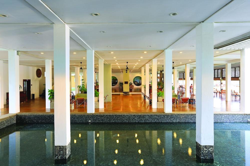 The Blue Water - Geoffrey Bawa Heritage - City Resort Hotel Wadduwa Eksteriør bilde
