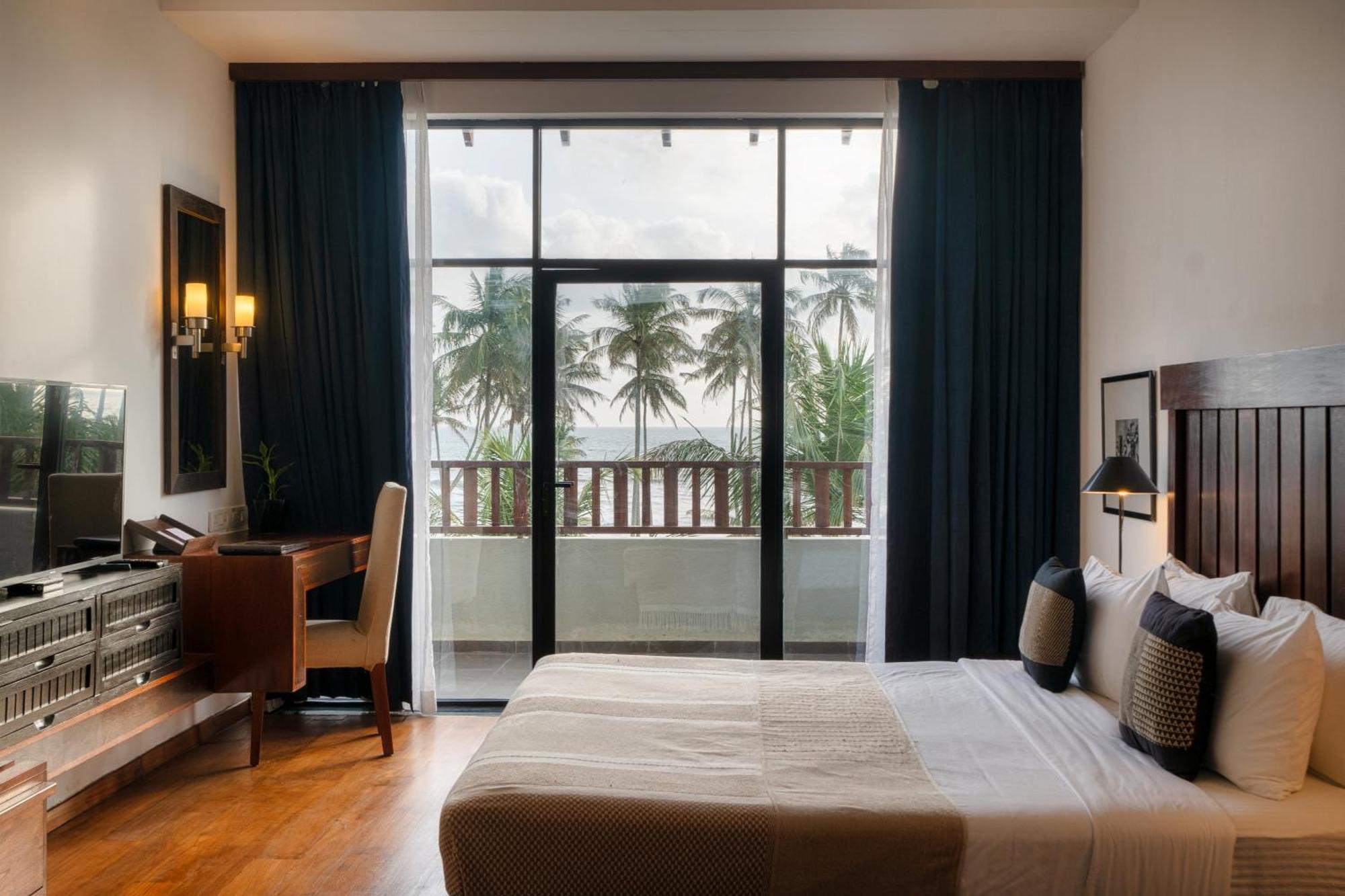 The Blue Water - Geoffrey Bawa Heritage - City Resort Hotel Wadduwa Eksteriør bilde